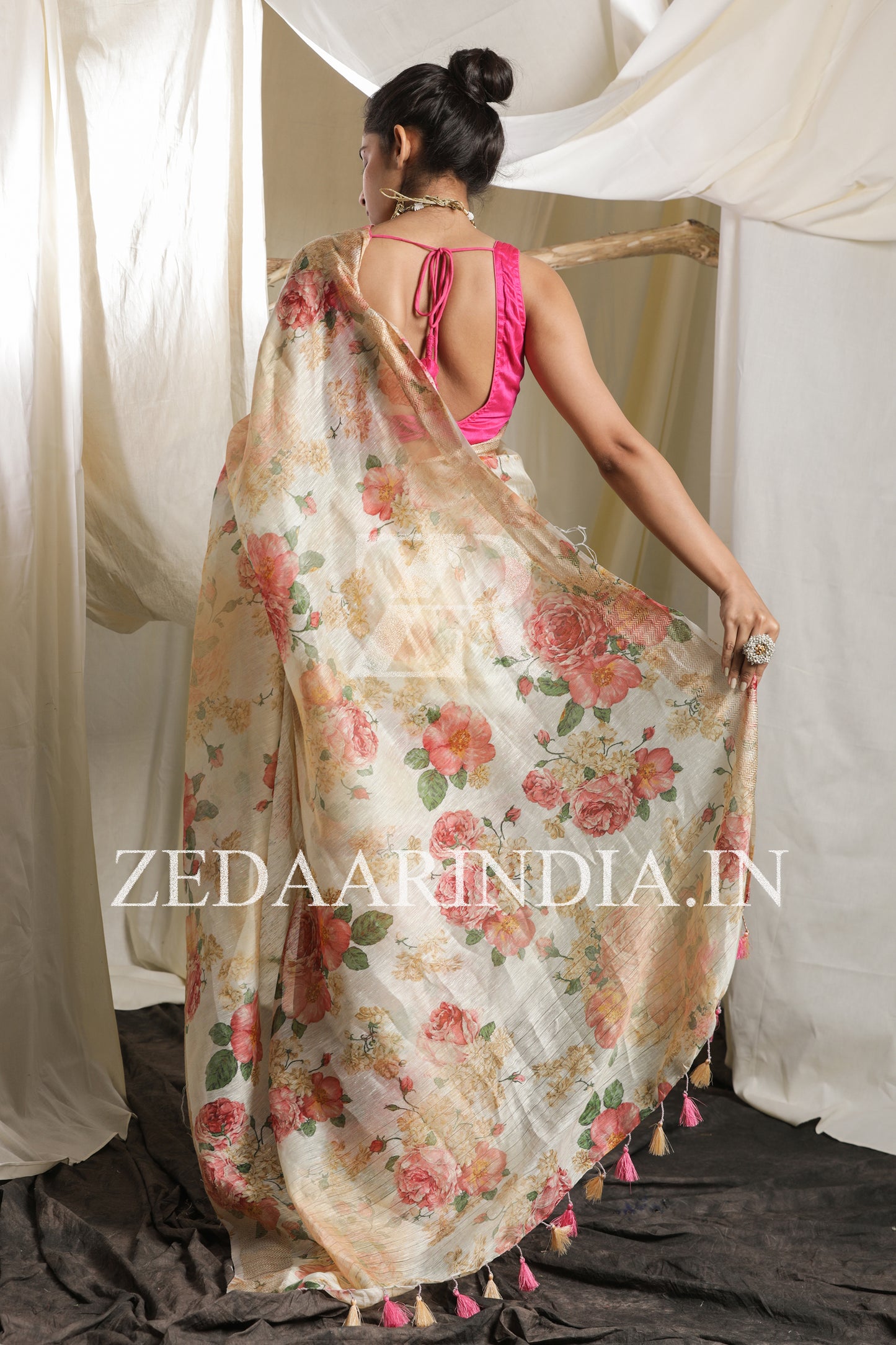 Digital Printed Premium Silk Linen Saree (Beige Pastel)