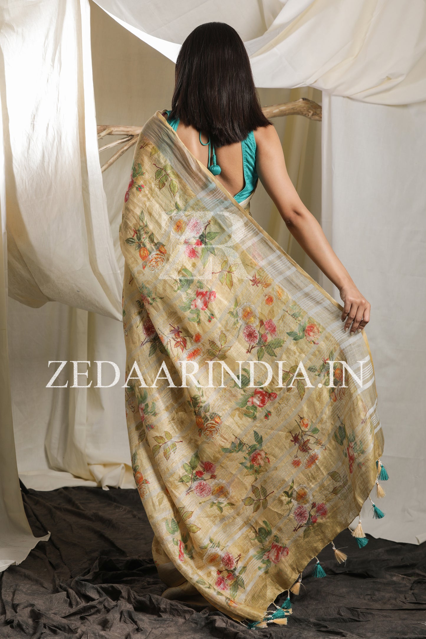 Digital Printed Premium Linen Saree (100% Linen)