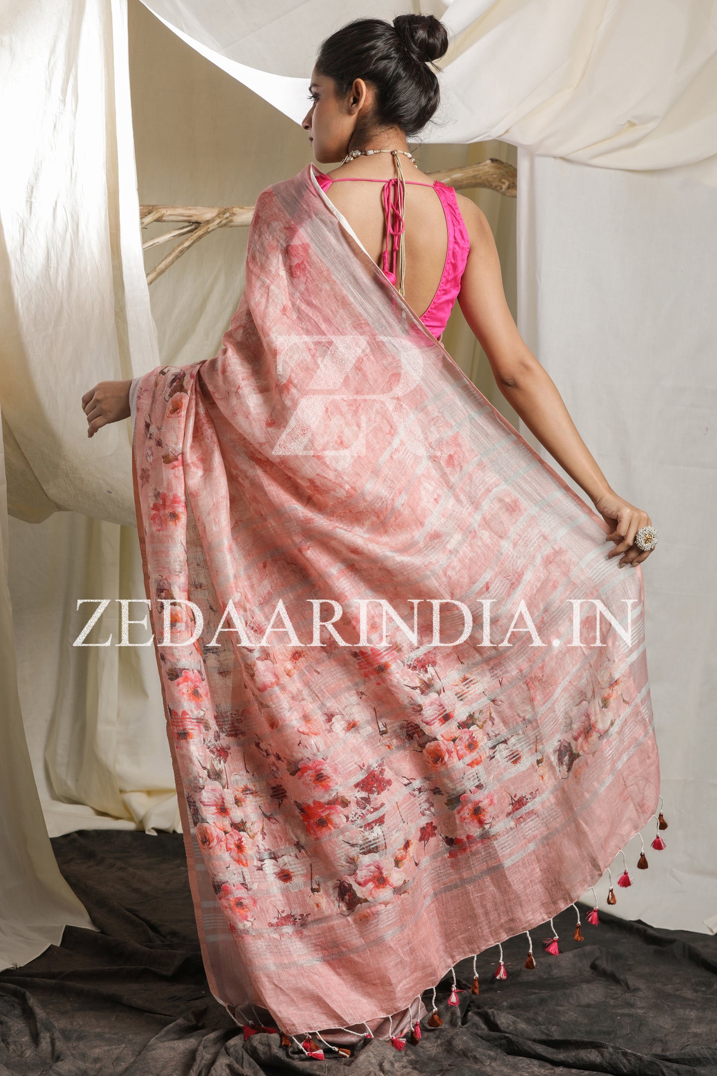 Digital Printed Premium Linen Saree (100% Linen)