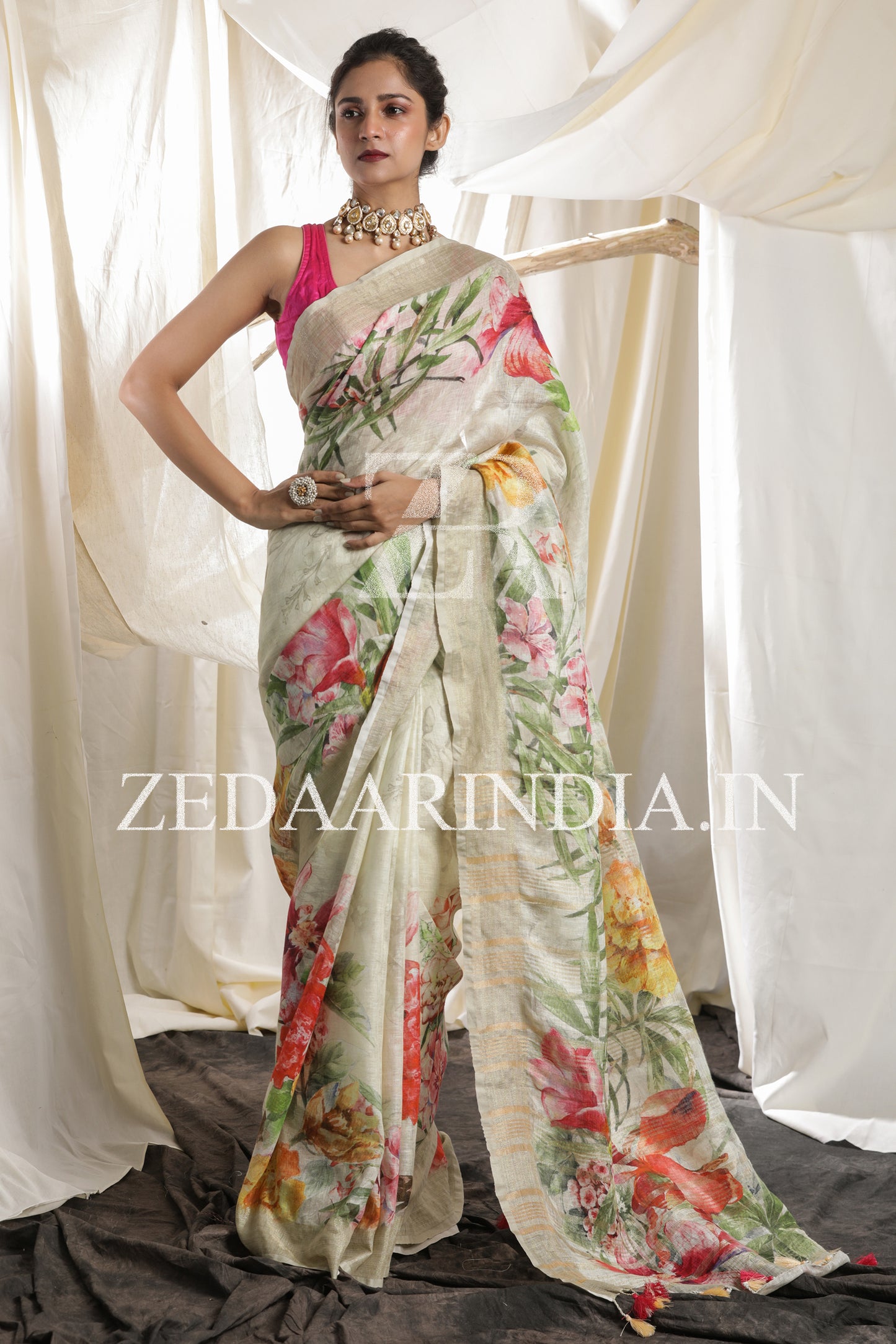 Digital Printed Premium Linen Saree (100% Linen)