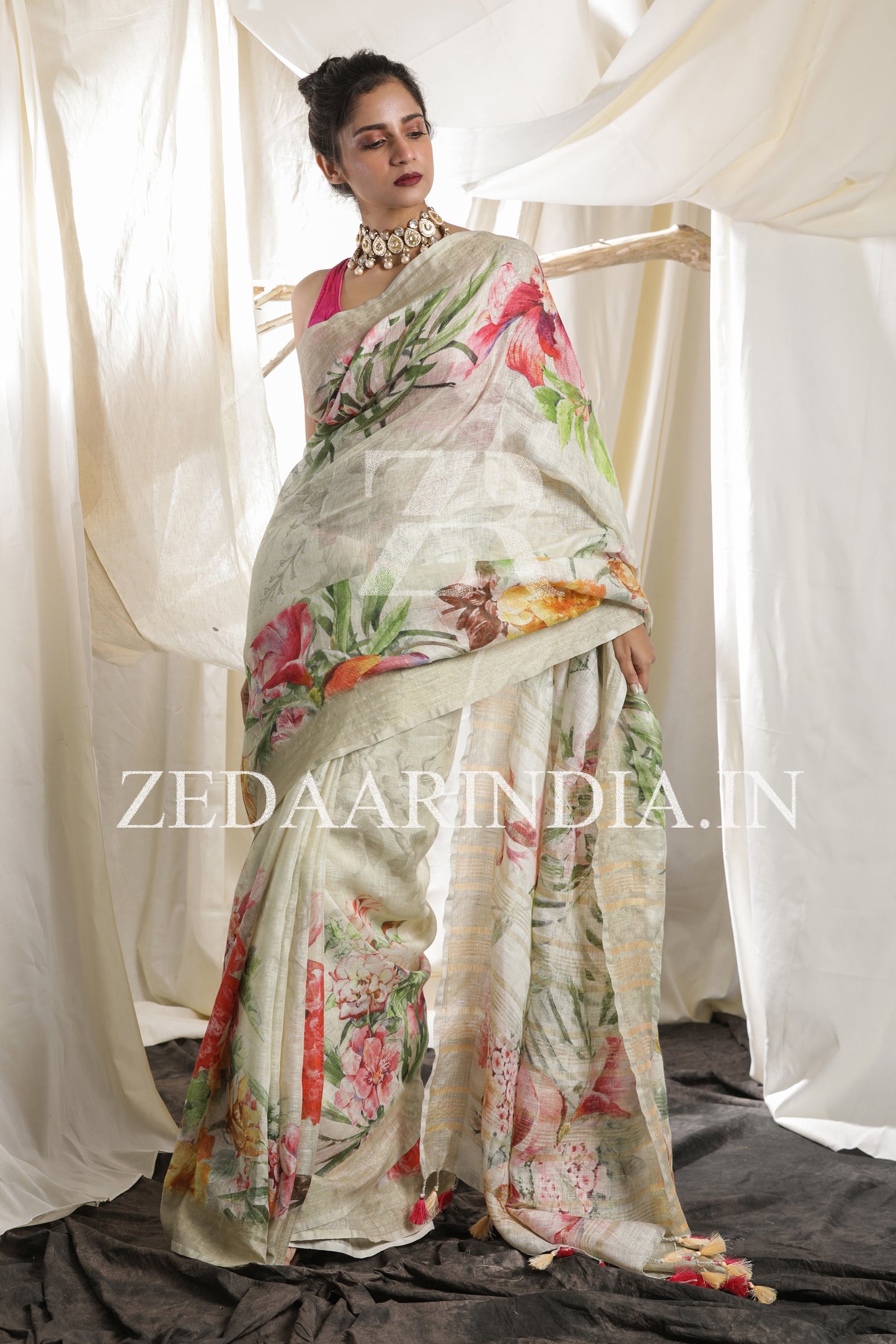 Digital Printed Premium Linen Saree (100% Linen)