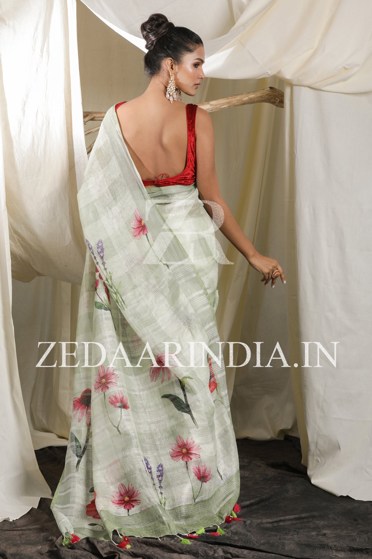 Digital Printed Premium Linen Saree (100% Linen)