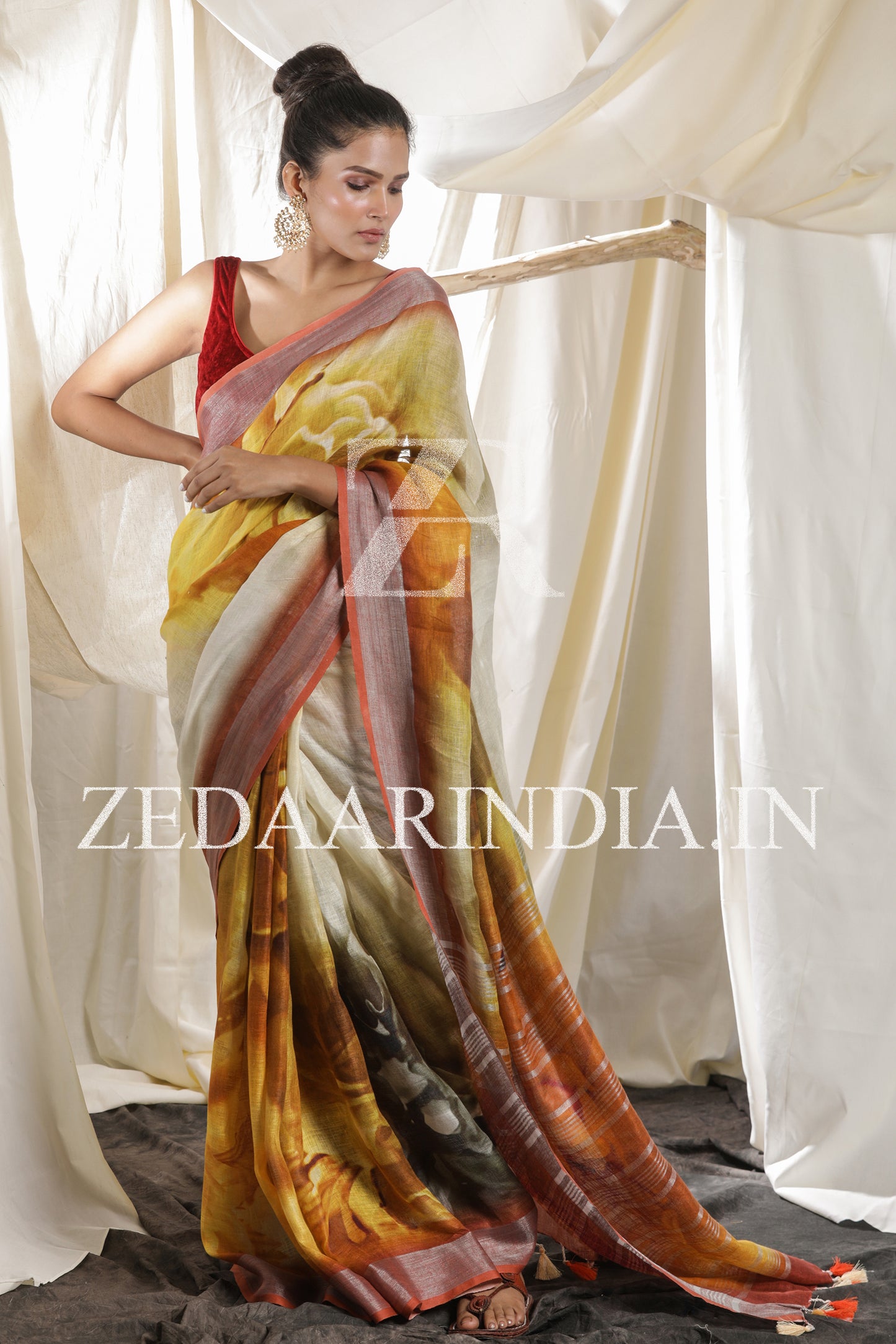 Digital Printed Premium Linen Saree (100% Linen)