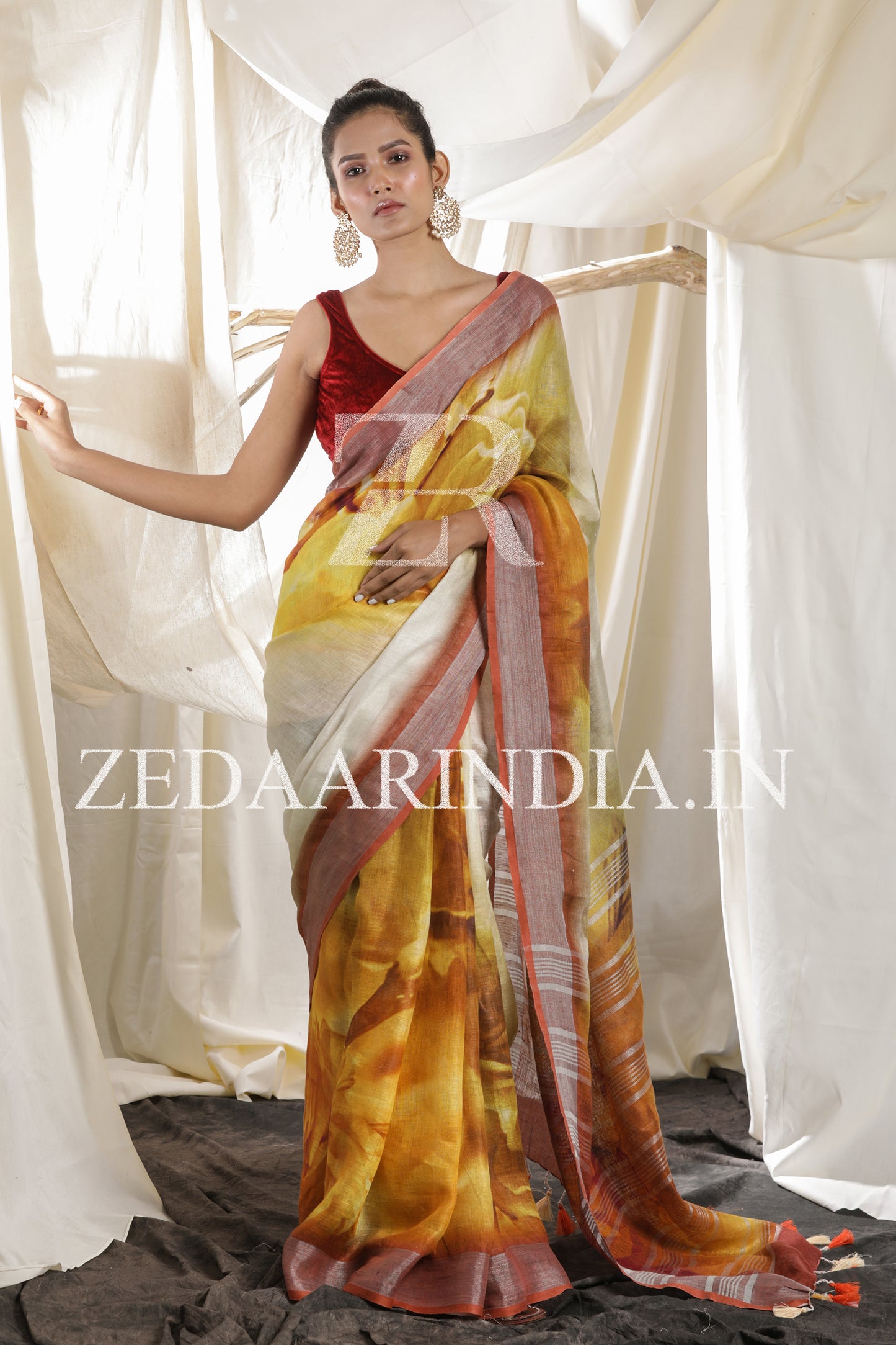 Digital Printed Premium Linen Saree (100% Linen)