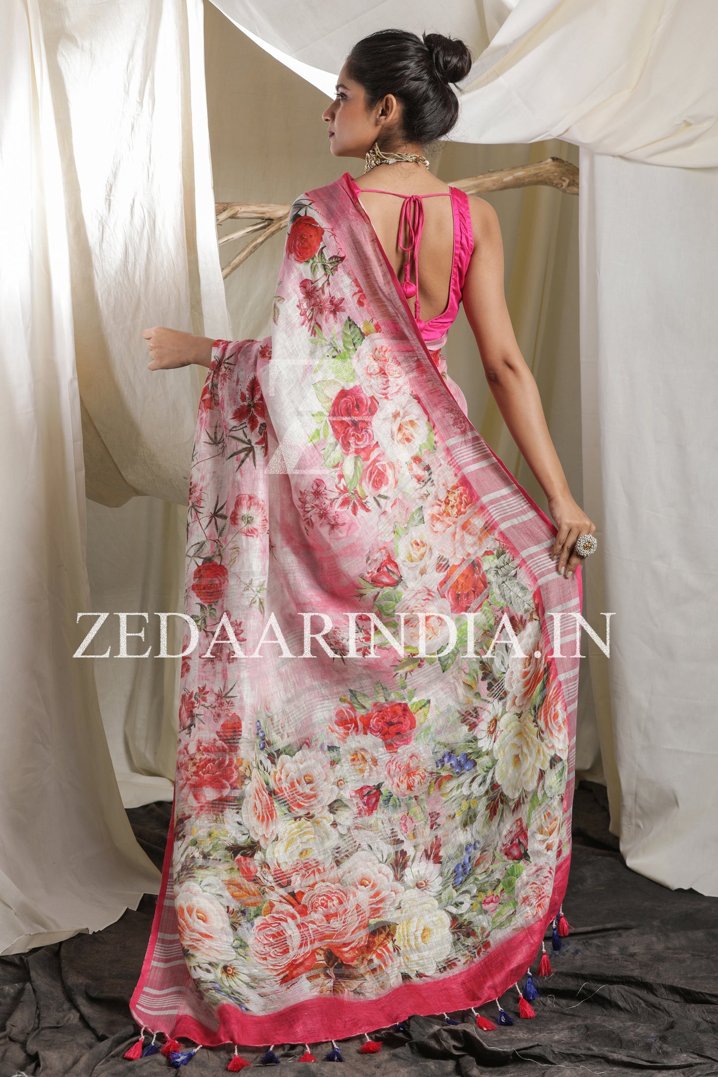 Digital Printed Premium Linen Saree (100% Linen)