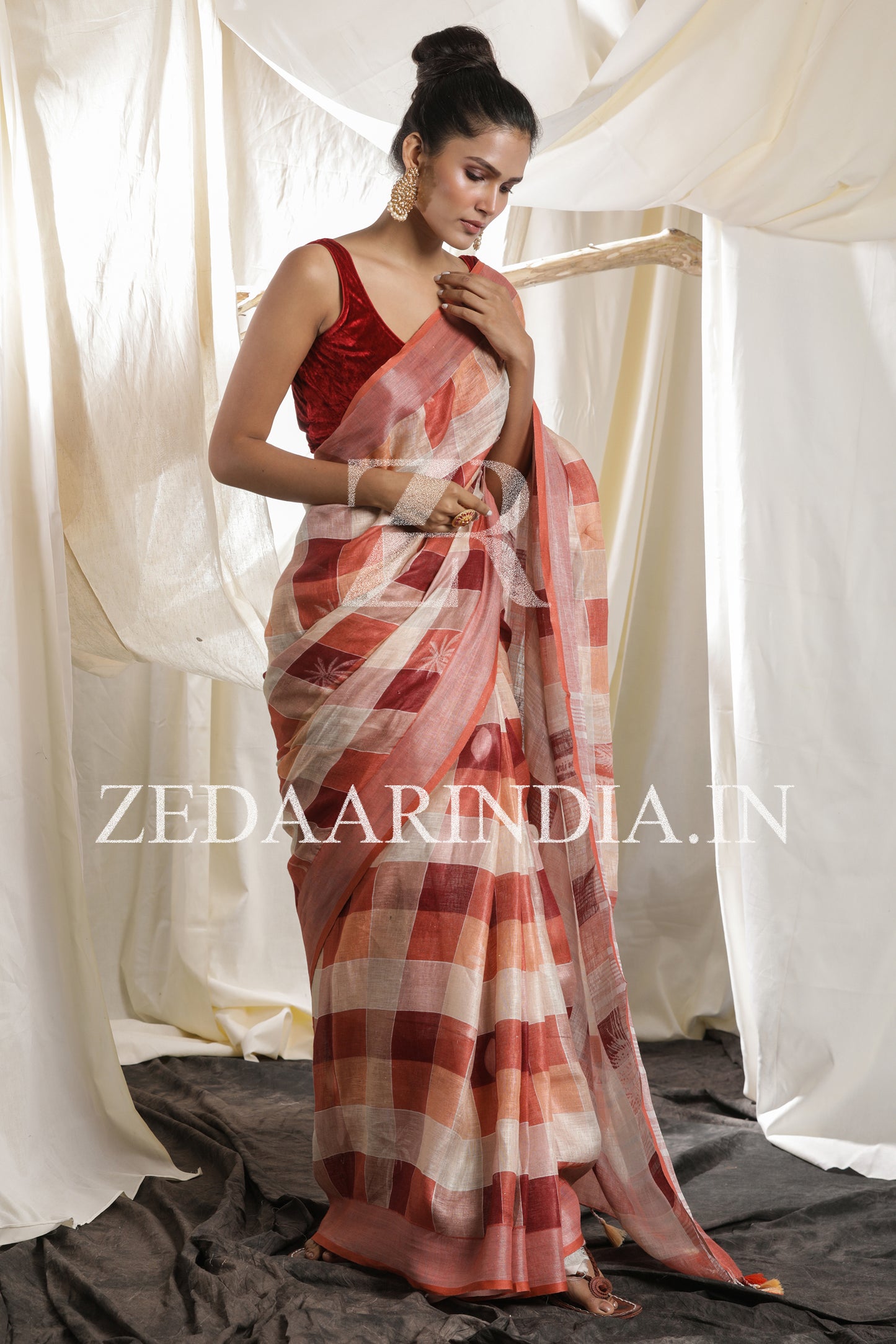 Digital Printed Premium Linen Saree (100% Linen)