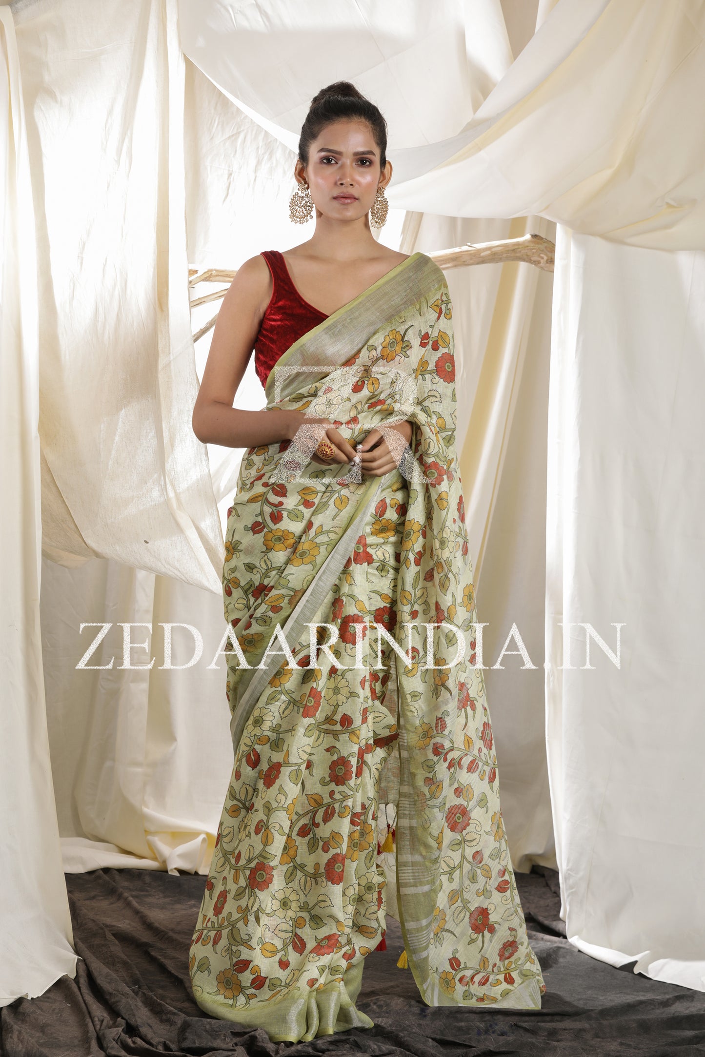 Digital Printed Premium Linen Saree (100% Linen)