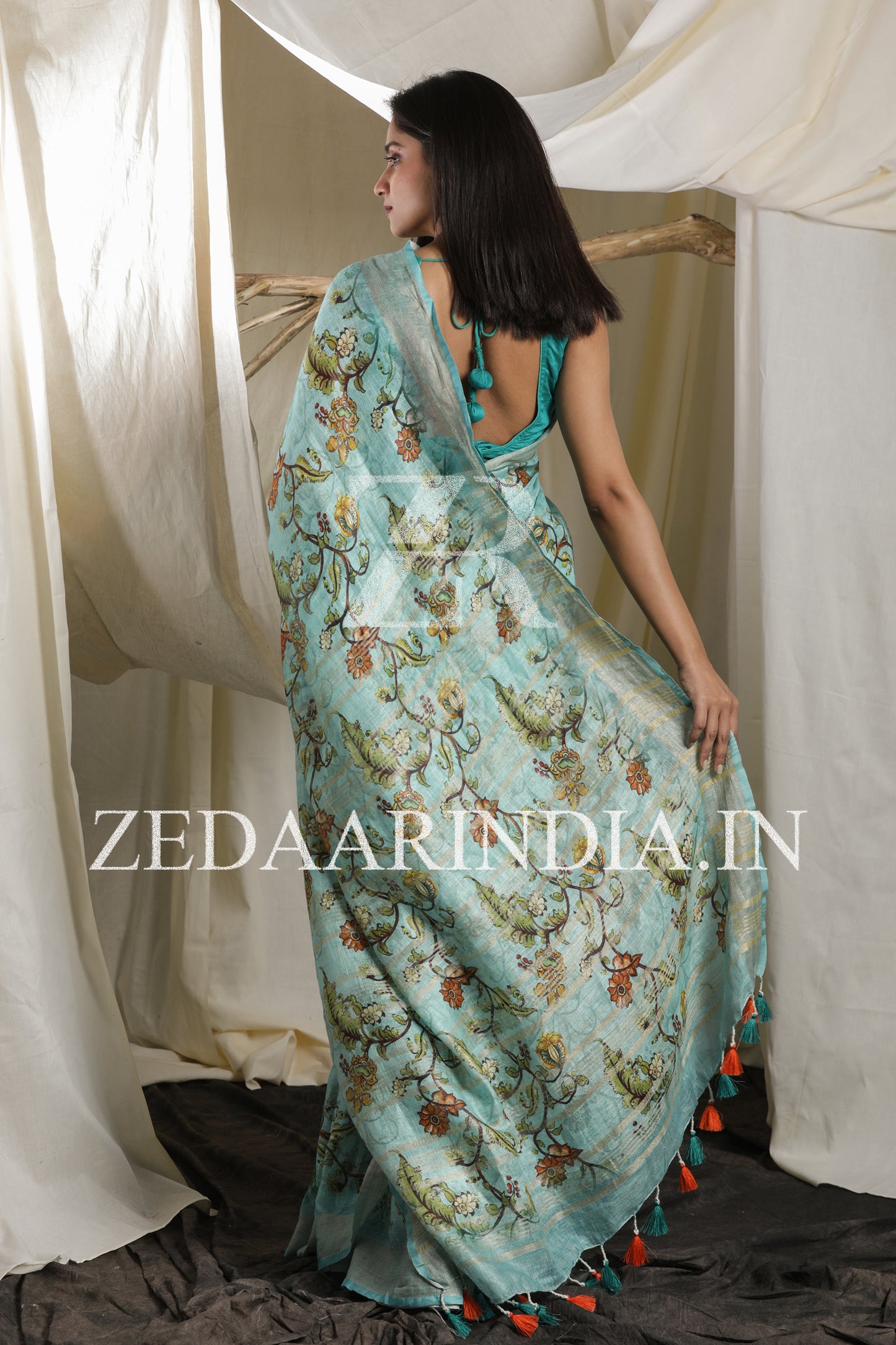 Digital Printed Premium Linen Saree (100% Linen)