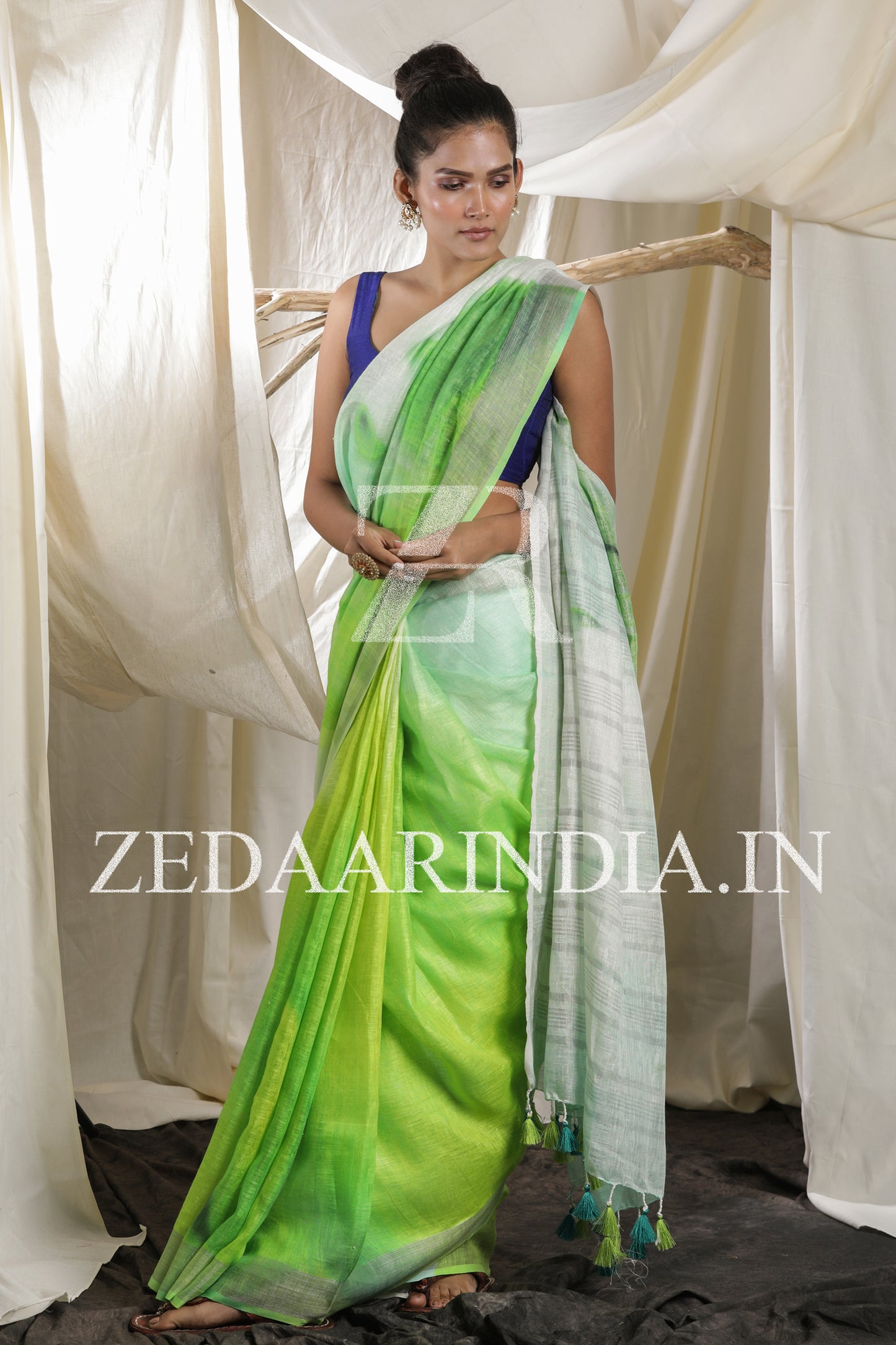 Digital Printed Premium Linen Saree (100% Linen)