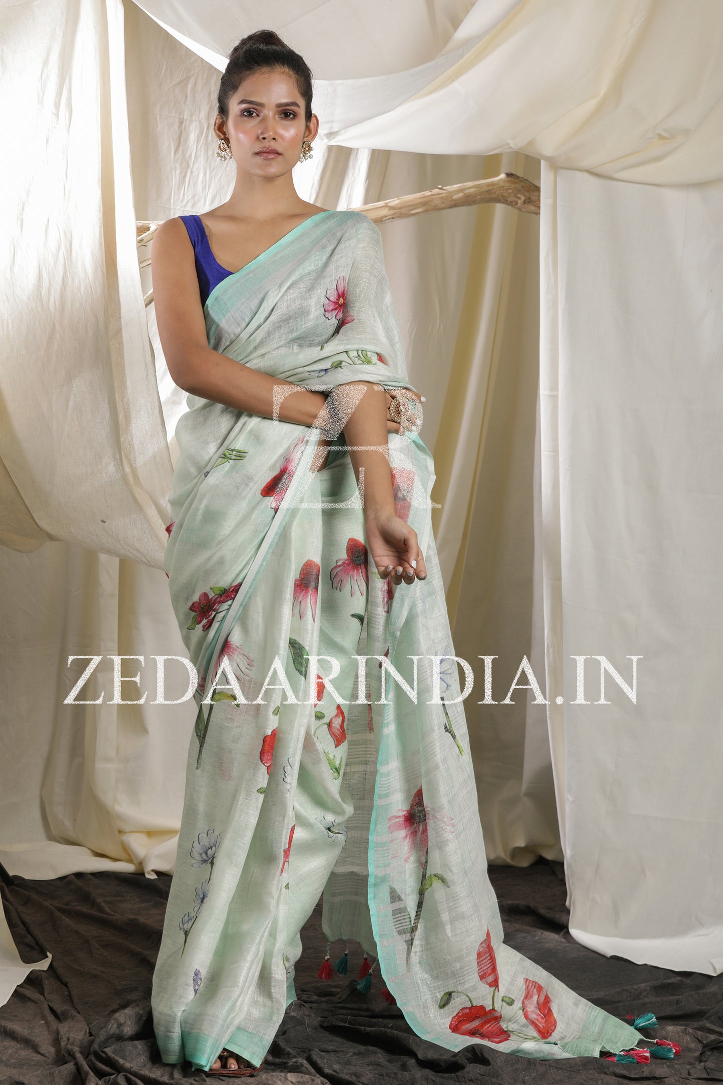 Digital Printed Premium Linen Saree (100% Linen)