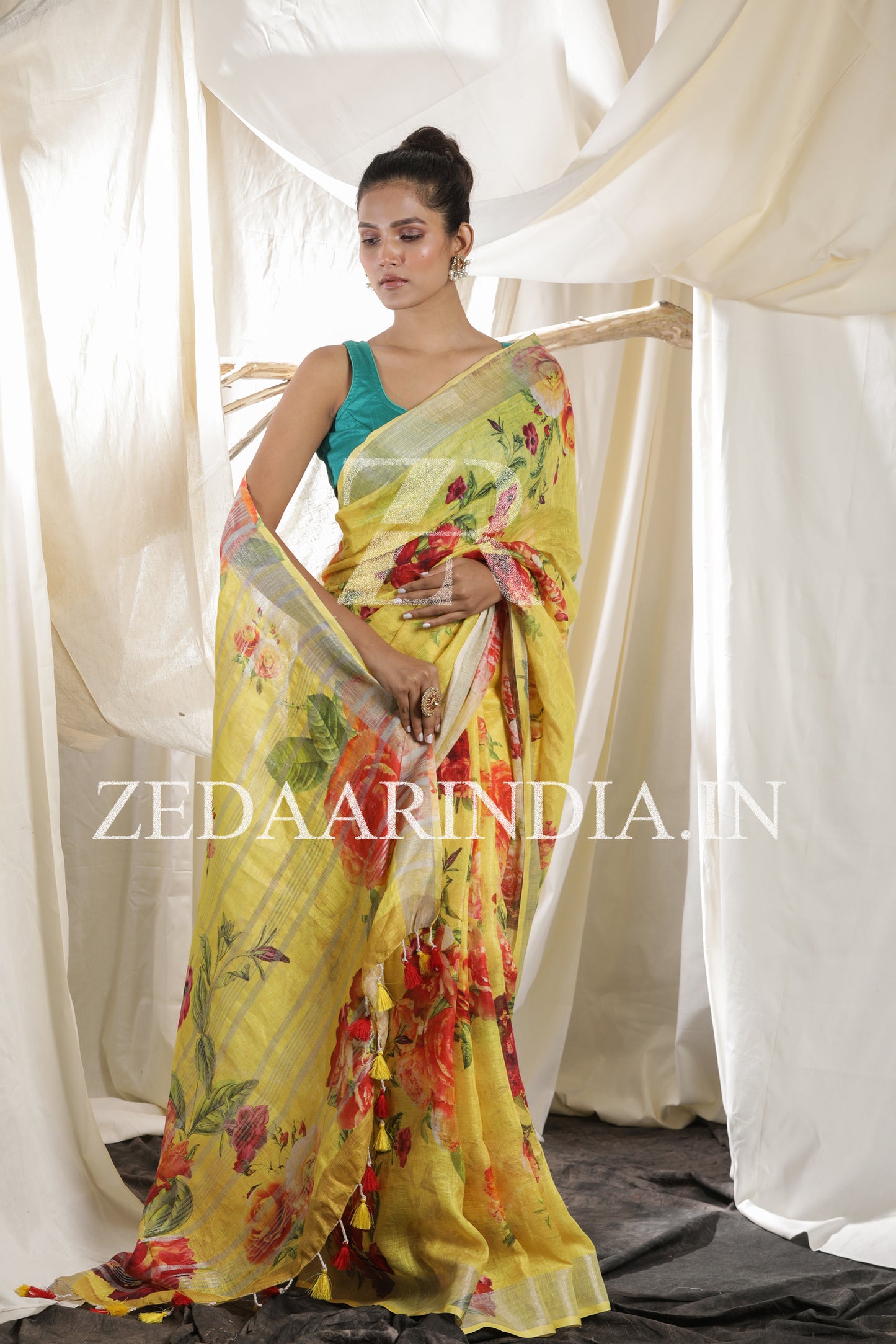 Digital Printed Premium Linen Saree (100% Linen)