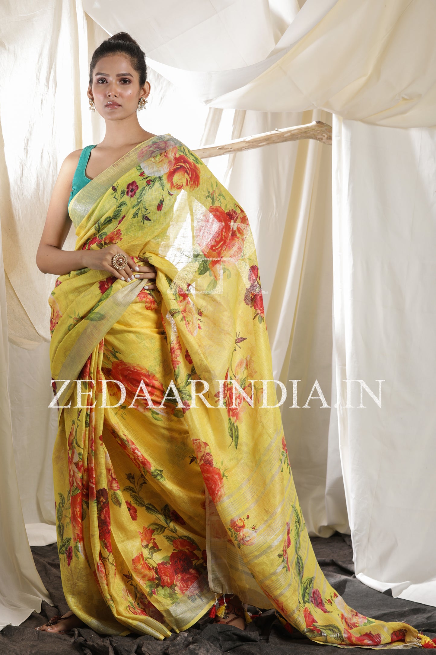 Digital Printed Premium Linen Saree (100% Linen)