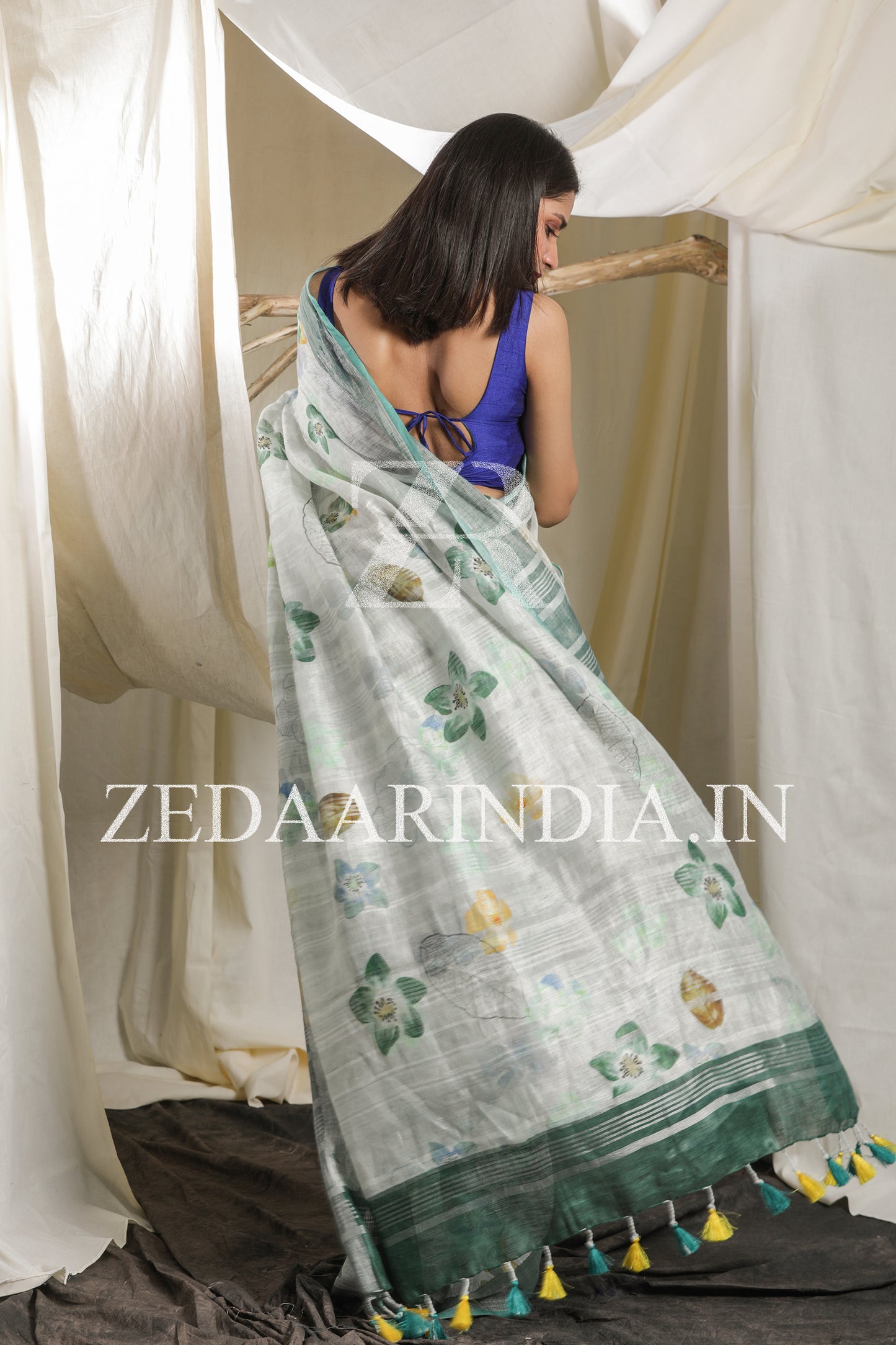 Digital Printed Premium Linen Saree (100% Linen)