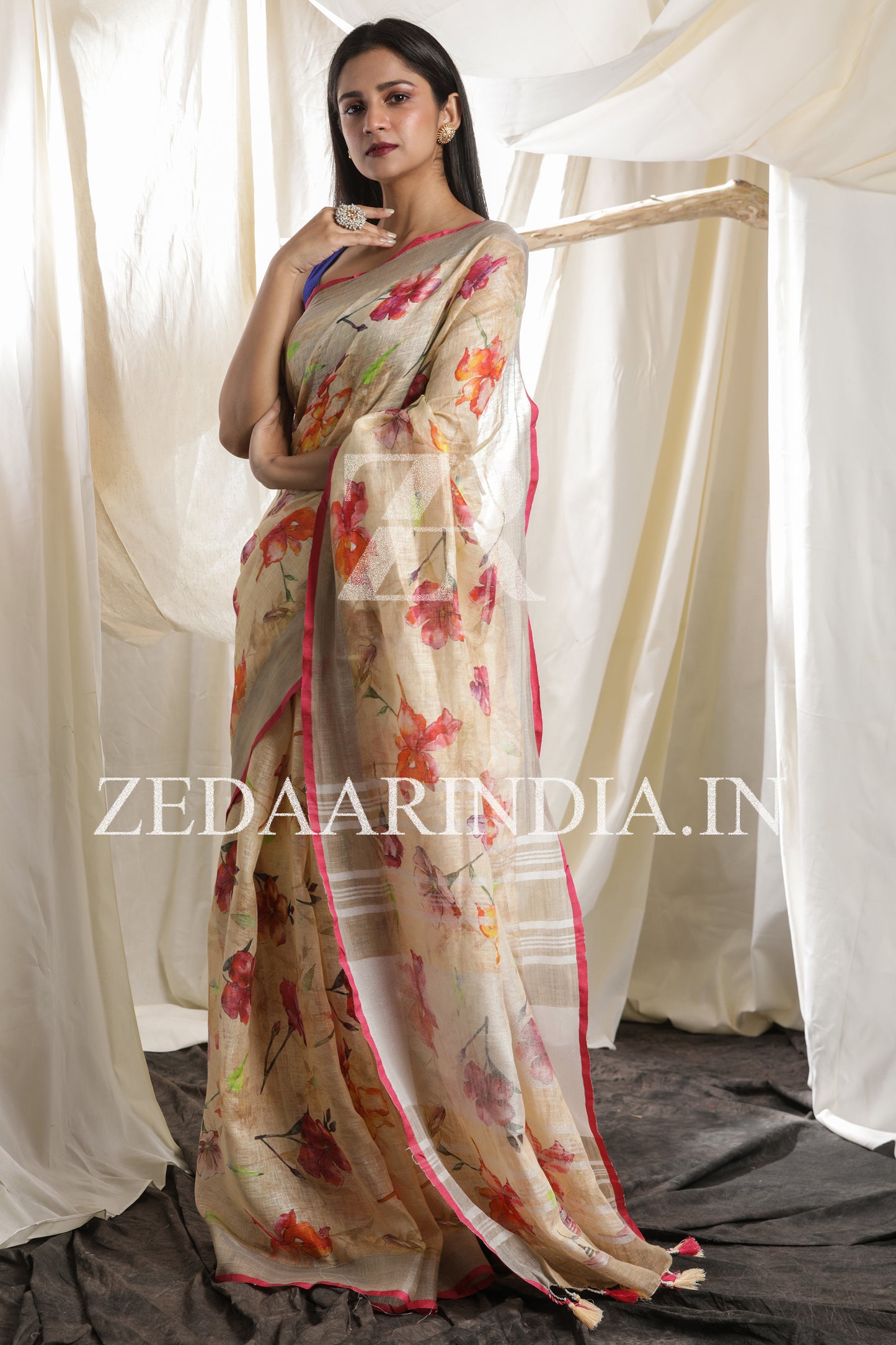 Digital Printed Premium Linen Saree (100% Linen)