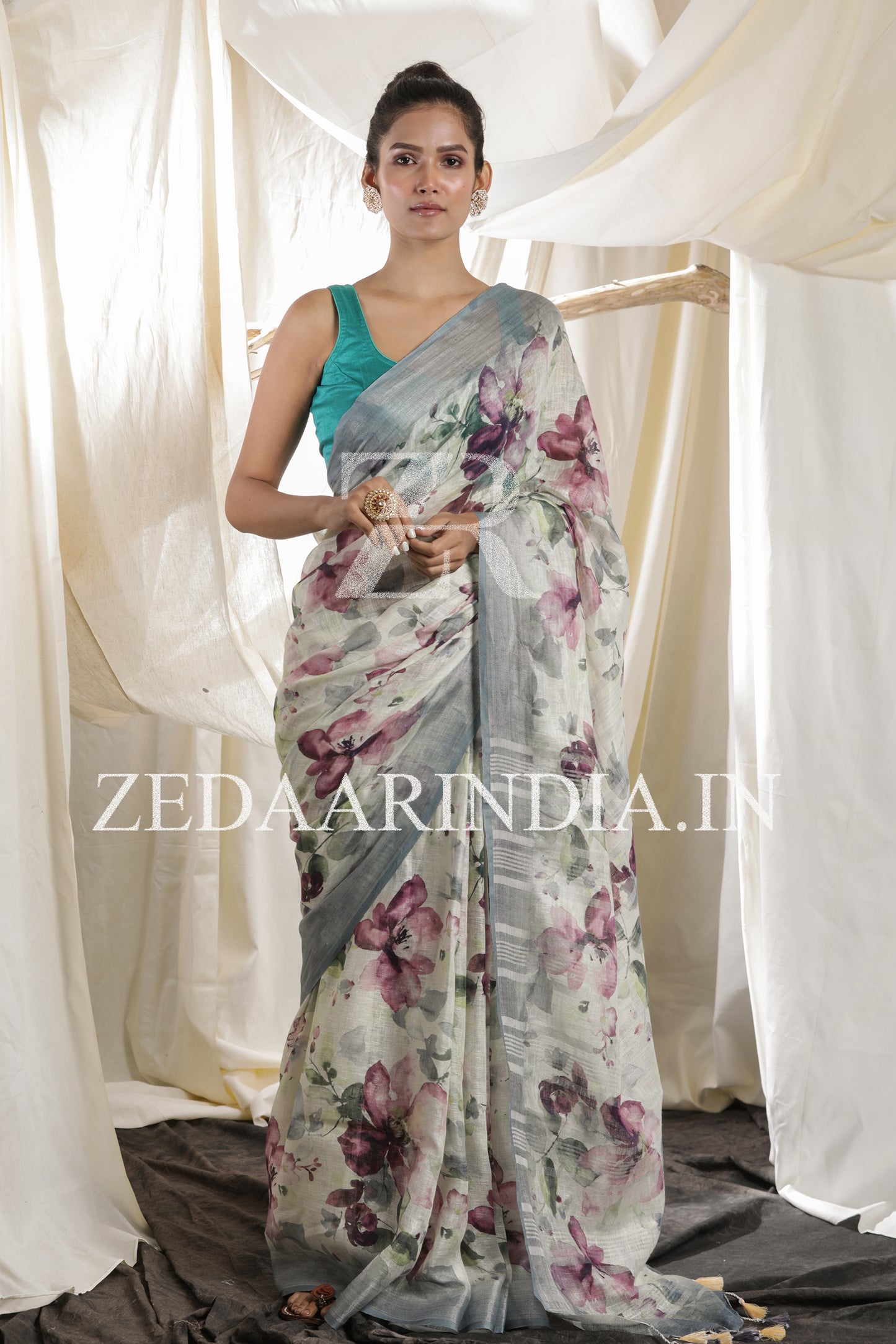 Digital Printed Premium Linen Saree (100% Linen)