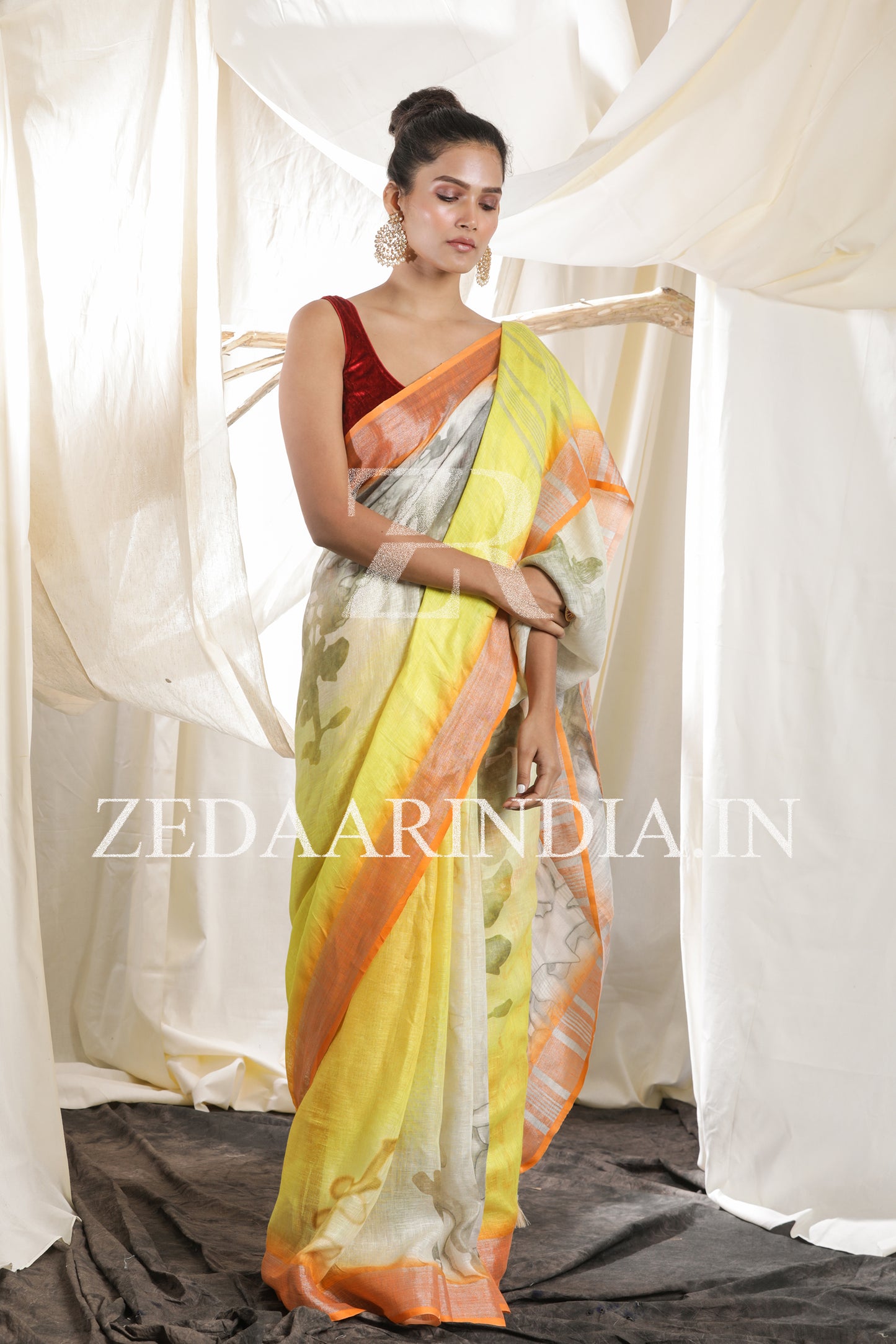 Digital Printed Premium Linen Saree (100% Linen)