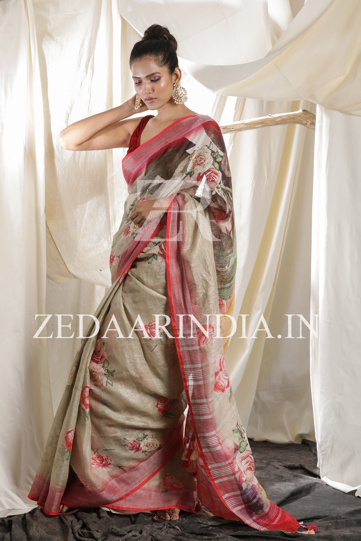 Digital Printed Premium Linen Saree (100% Linen)