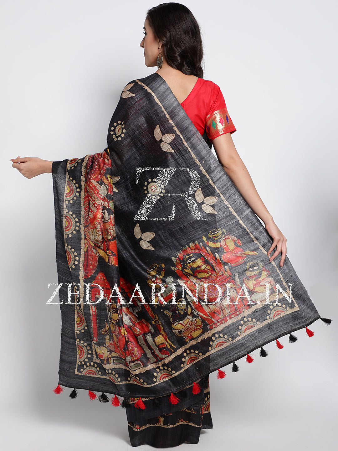 Black Batik Print Silk Handloom Saree With Unstitched Blouse (100% Silk)